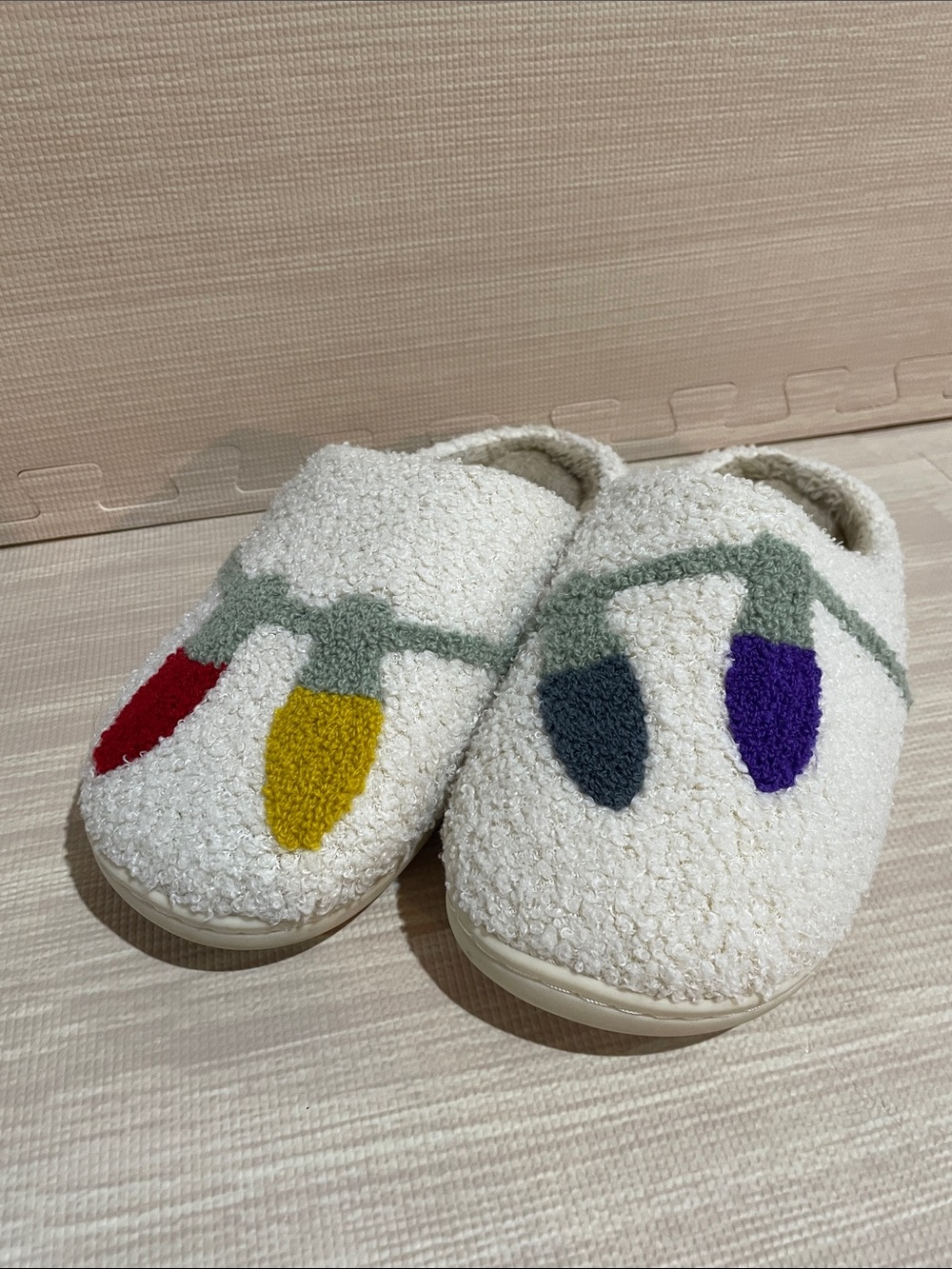 Women’s Christmas Slippers
